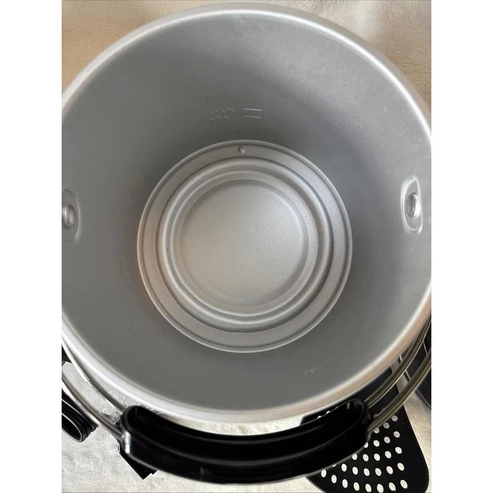 Presto FryDaddy Elite 05426 4 Cup Non Stick Easy Clean Sealed